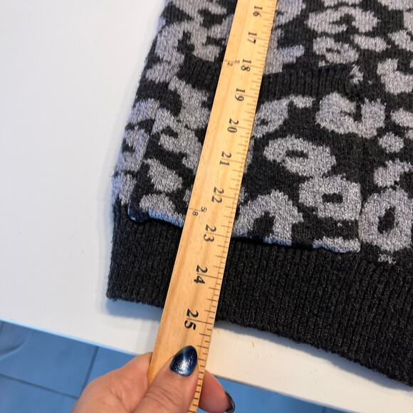 August Silk Open Front Cardigan Sweater Size Small - Picture 6 of 6